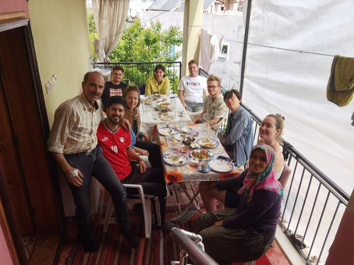 Adventurous Local Hostel Fethiye Exteriör bild