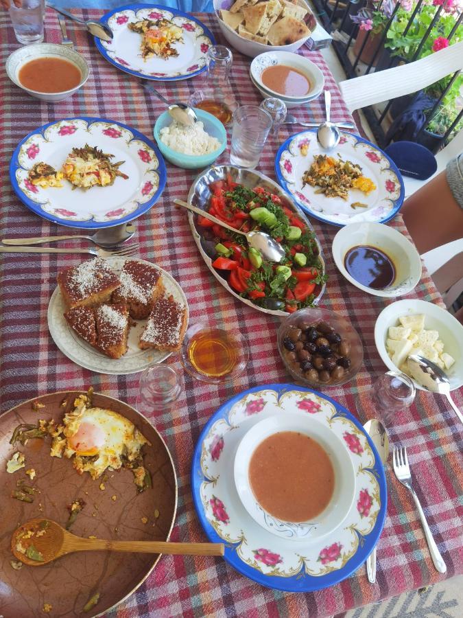 Adventurous Local Hostel Fethiye Exteriör bild